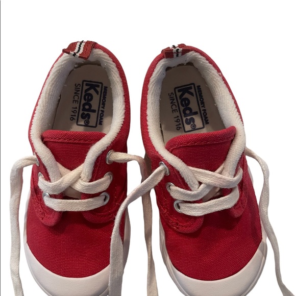 Toddler size 6 red Keds - Picture 2 of 5